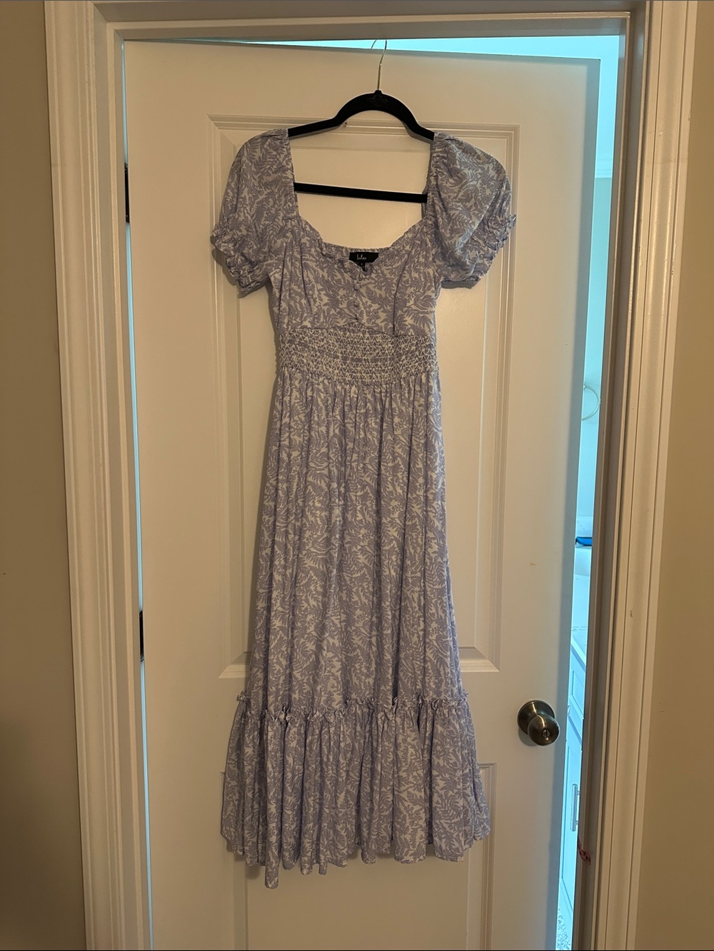 Light Lavender Puff-Sleeve Maxi Dress
